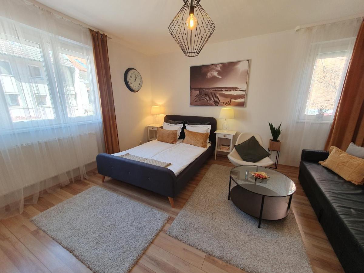 Guru 3 Apartment